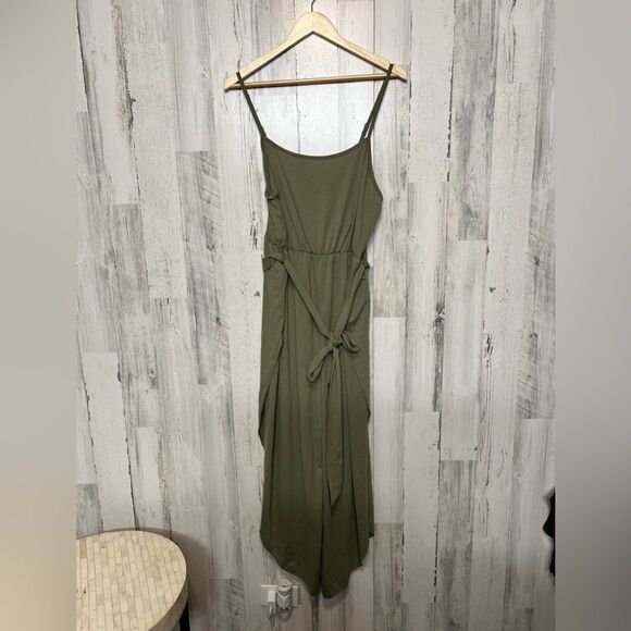 Jumpsuit  - Picture 1 of 6